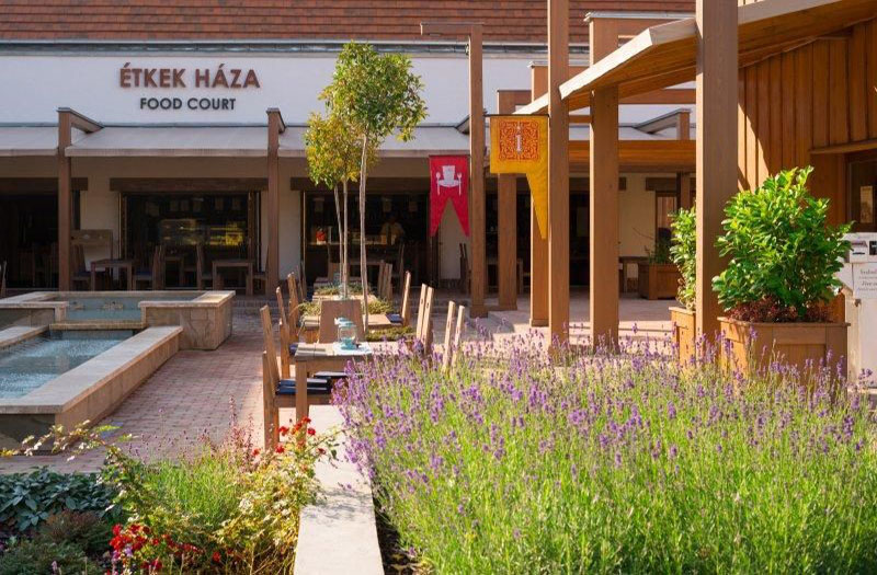 A Visegrádi Palotaház  