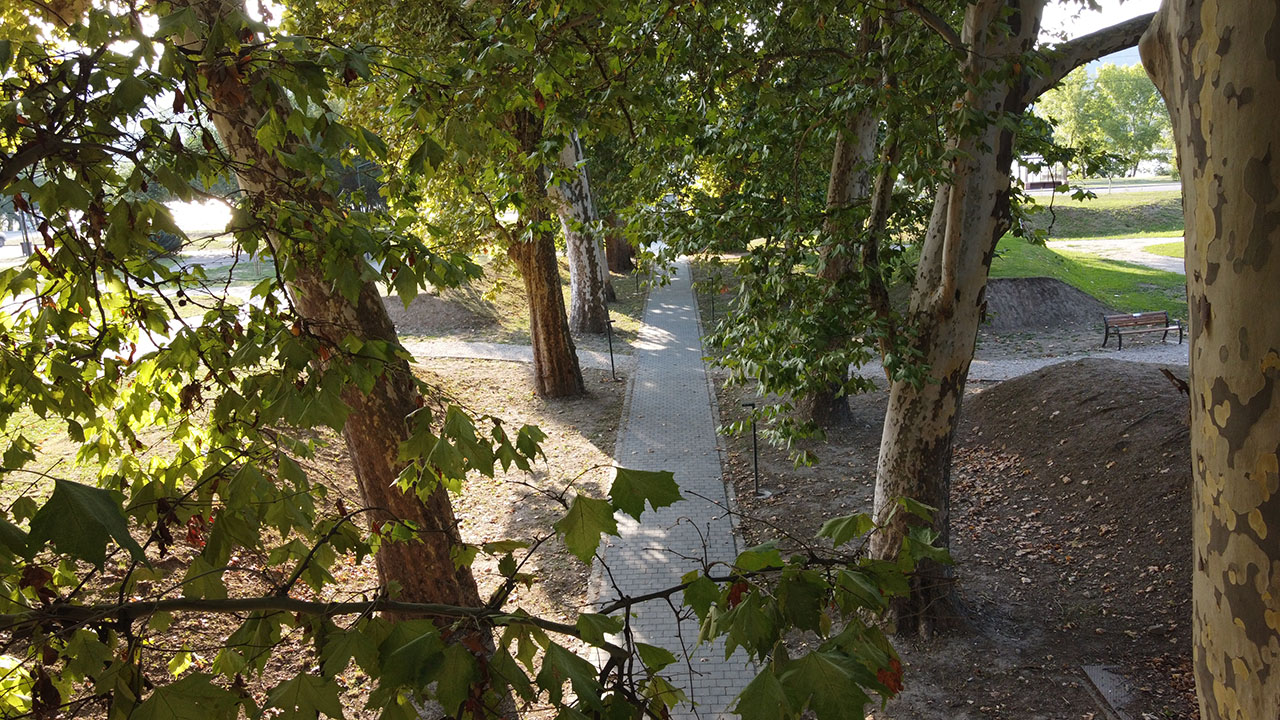 A Visegrádi Nagyparkoló Környezete - Városi Nagypark 