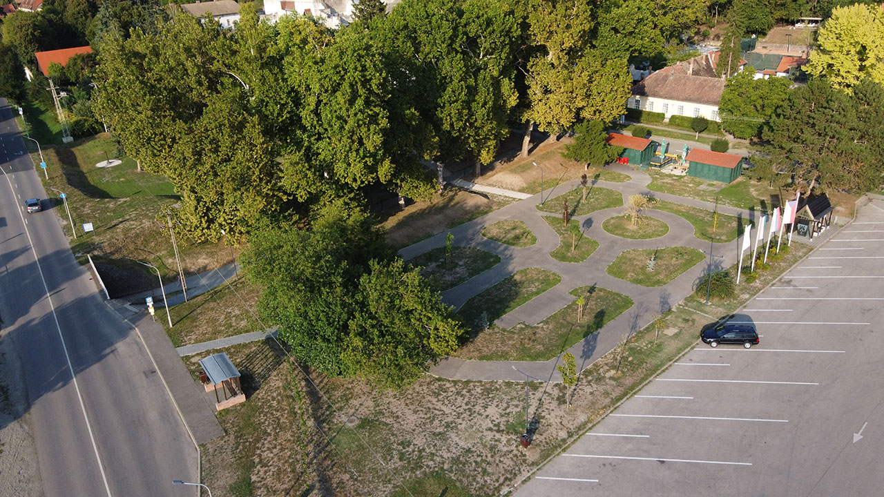 A Visegrádi Nagyparkoló Környezete - Városi Nagypark 